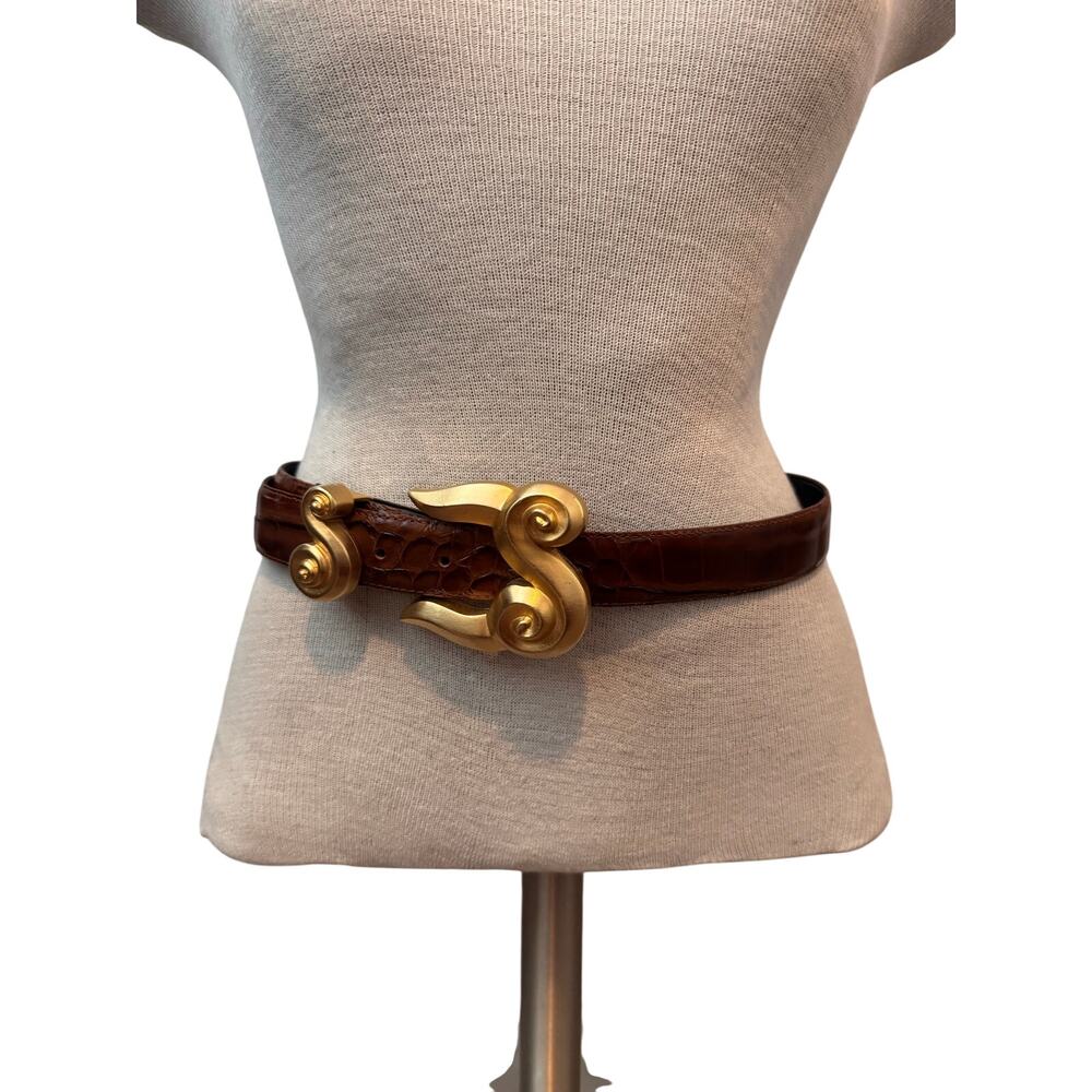 Waldorf Creations 80s gold and leather belt Size Small